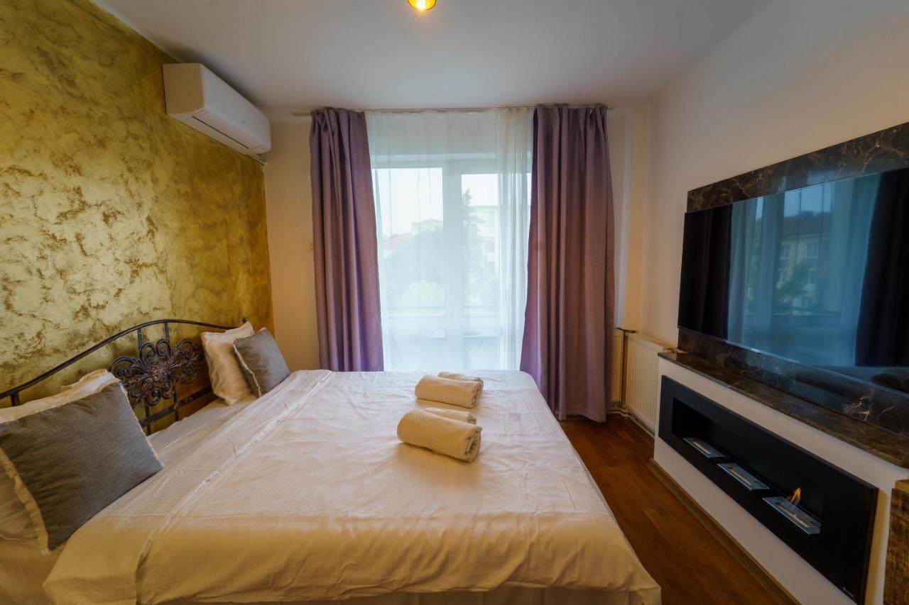 Main Square 5 Star Luxury Apartment With View Клуж-Напока Екстер'єр фото