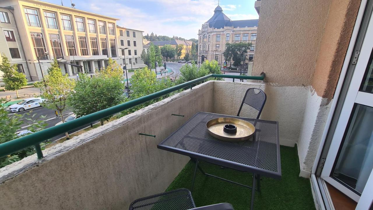 Main Square 5 Star Luxury Apartment With View Клуж-Напока Екстер'єр фото