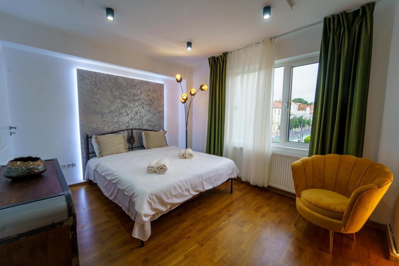 Main Square 5 Star Luxury Apartment With View Клуж-Напока Екстер'єр фото